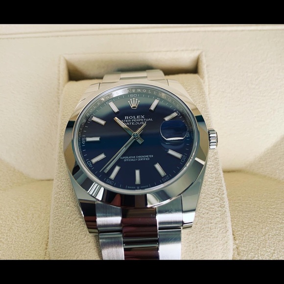 Rolex - Picture 11 of 15